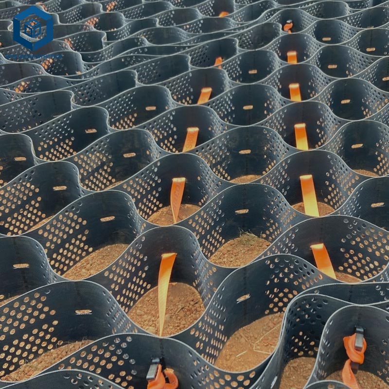 Sistem Penahanan Seluler Geoweb untuk Stabilisasi Tanah