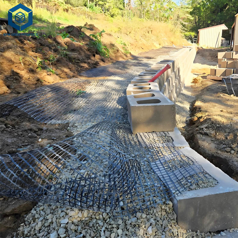 Geogrelha PET para projetos de estabilização de muros e taludes