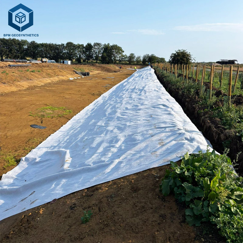 Стабилизация грунта геотекстилем и тканями